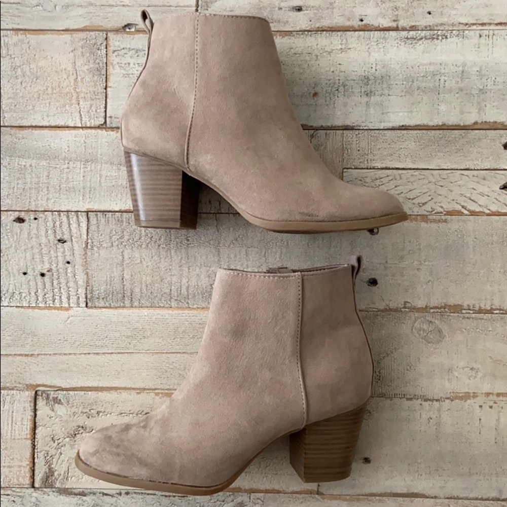Mid Ankle Boot